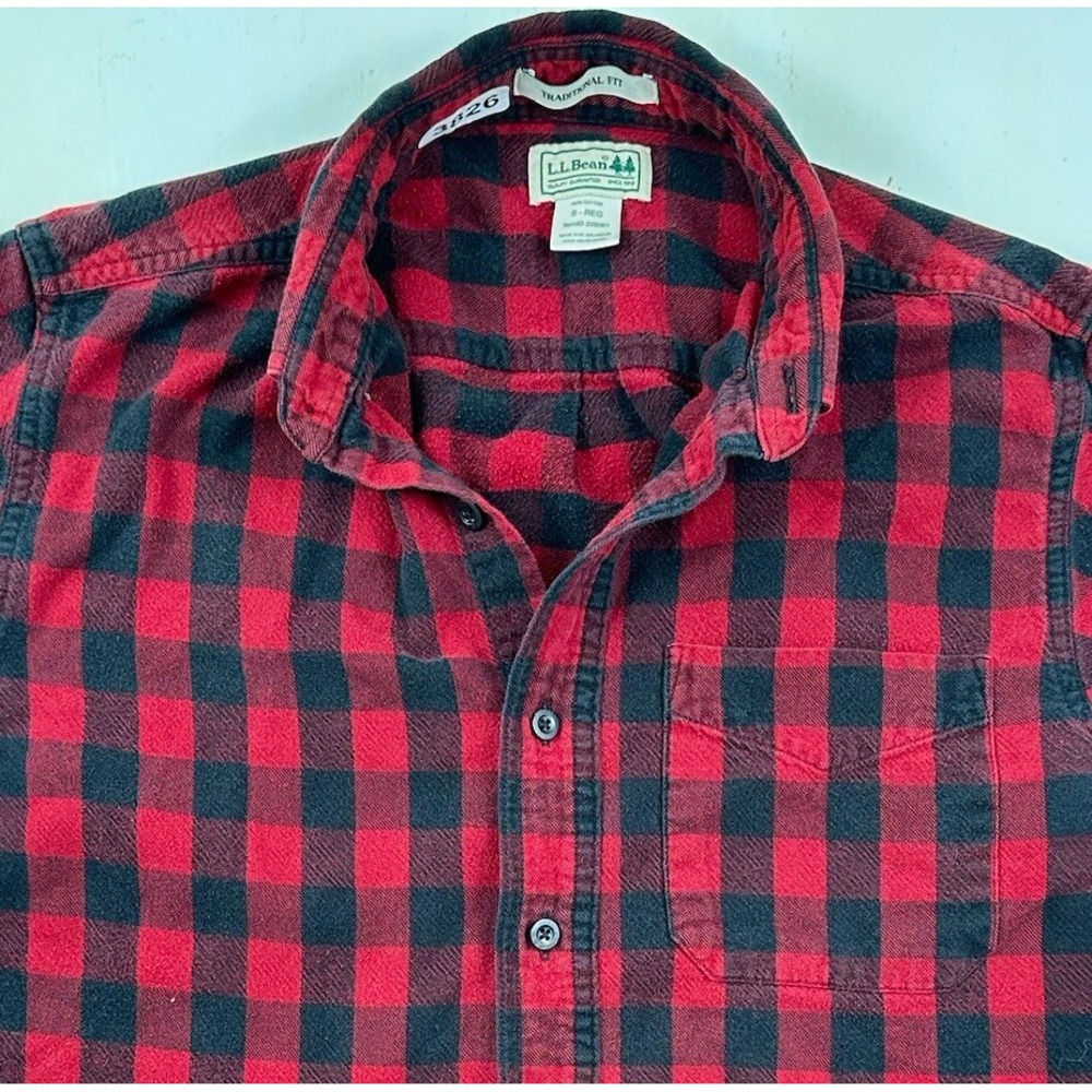 LL Bean Red Buffalo Plaid Flannel Shirt Mens Small Outdoors Traditional 228061